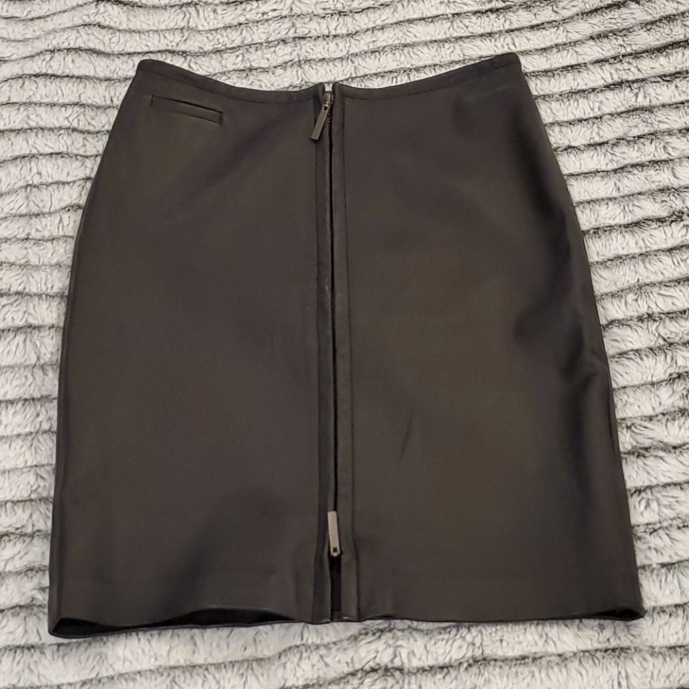 Sexy zip down 100% leather Express midi skirt,  New With Tags!